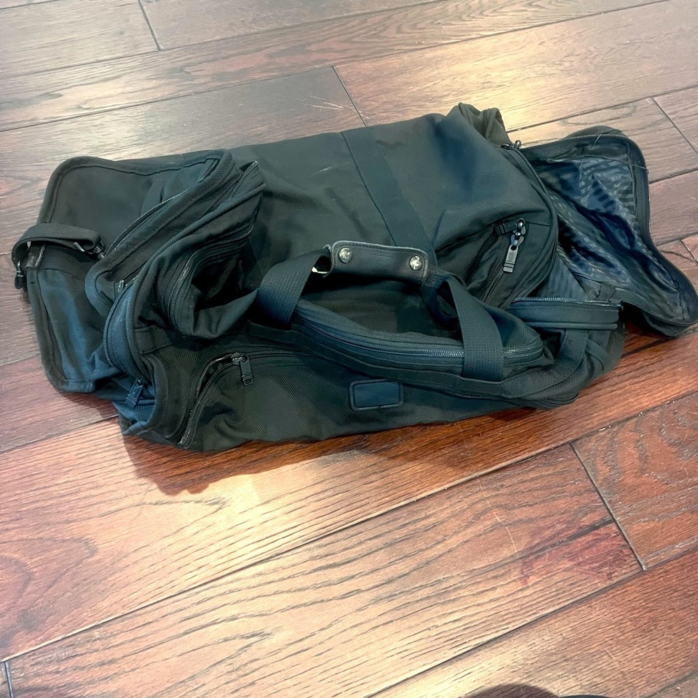 Tumi duffle bag